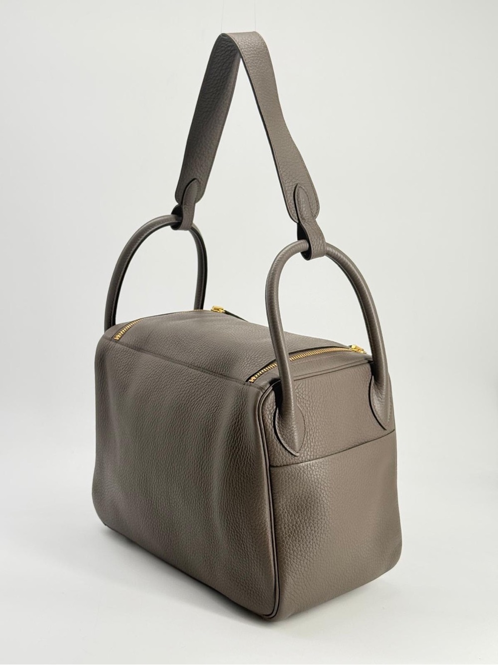 Hermes Lindy 30 Taurillon Clemence Etoupe Shoulder Bag Gold Hardware - Picture 4 of 15